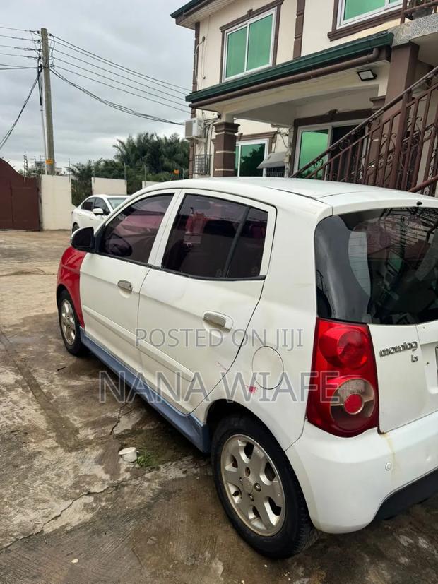 Kia Morning 2011 White
