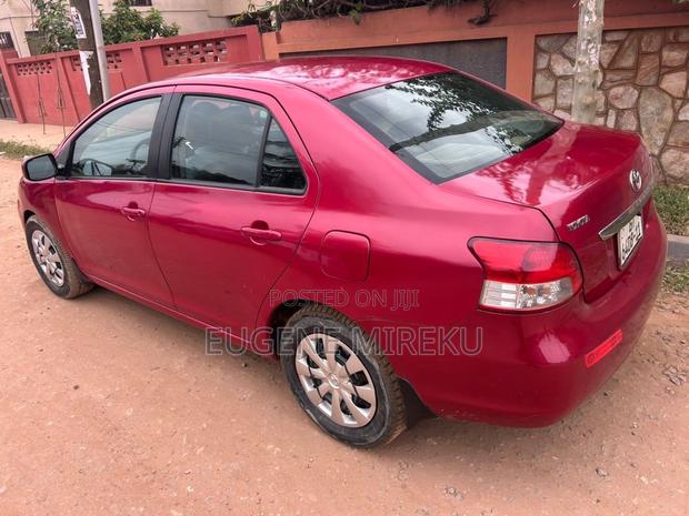 Toyota Yaris 2010 Red