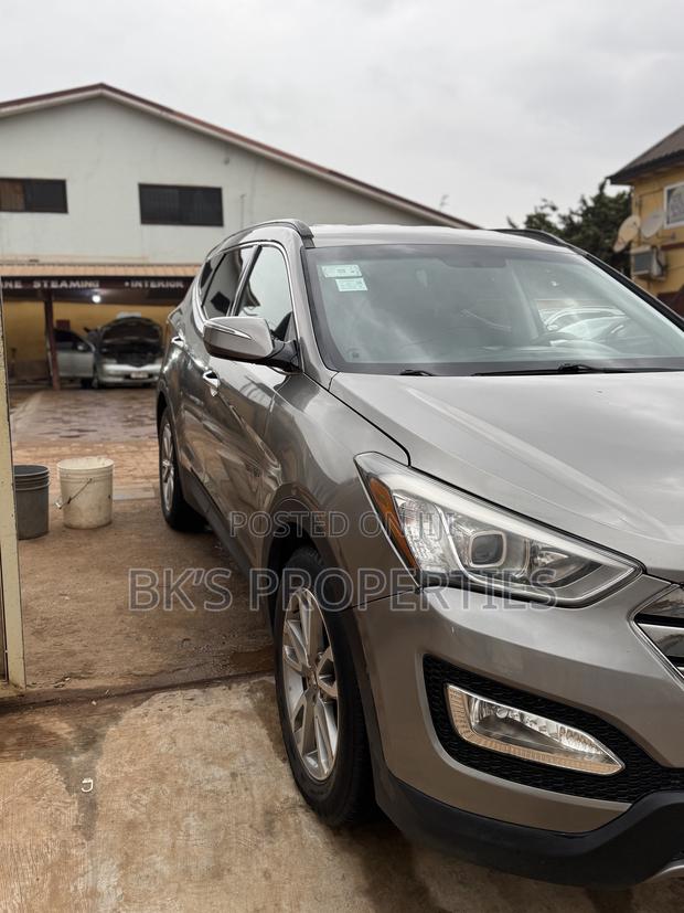 Hyundai Santa Fe 2017 Gray