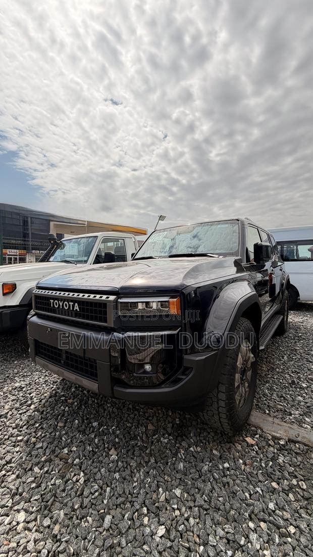 New Toyota Land Cruiser Prado 2.4 Petrol 2025 Black