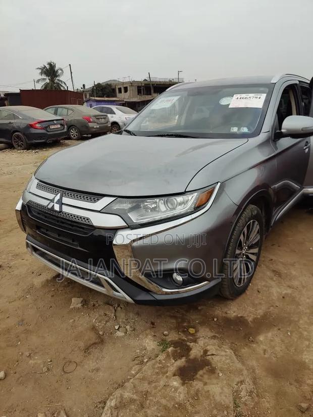 Mitsubishi Outlander Sport ES 2.0 2019 Gray