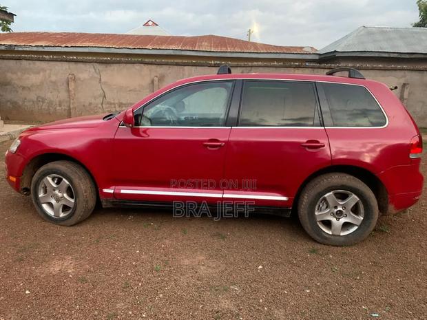 Volkswagen Touareg 2008 Red