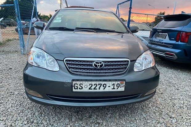 Toyota Corolla 2008 Gray