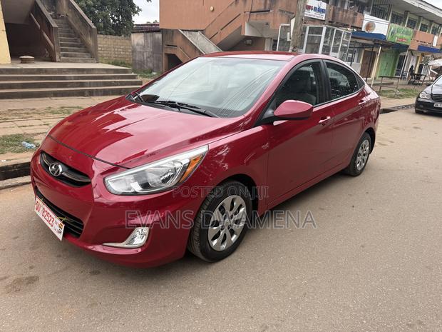 Hyundai Accent SE Sedan 2017 Red
