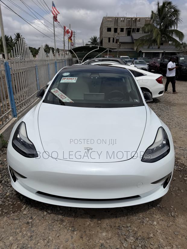 Tesla Model 3 2019 White