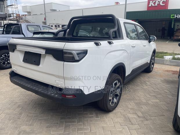 New Radar Horizon 1.5 Hybrid AWD 2025 White