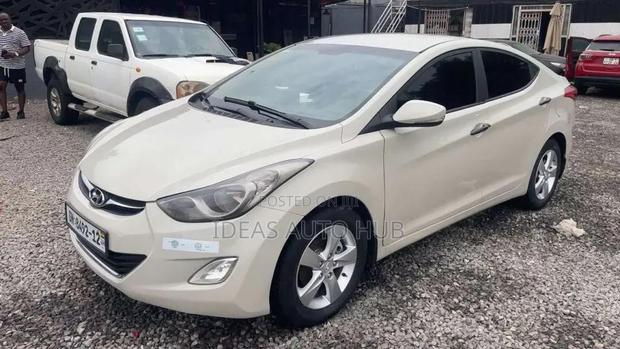 Hyundai Elantra Limited 2012 Beige