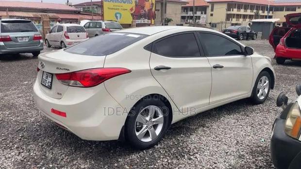 Hyundai Elantra Limited 2012 Beige