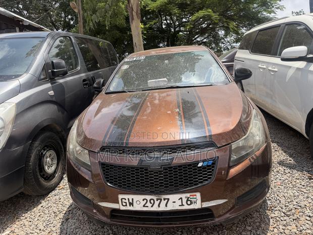 Chevrolet Cruze 2014 Brown