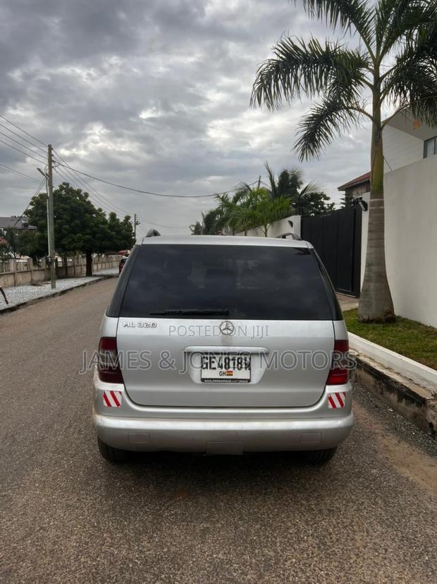 Mercedes-Benz C320 2005 Silver