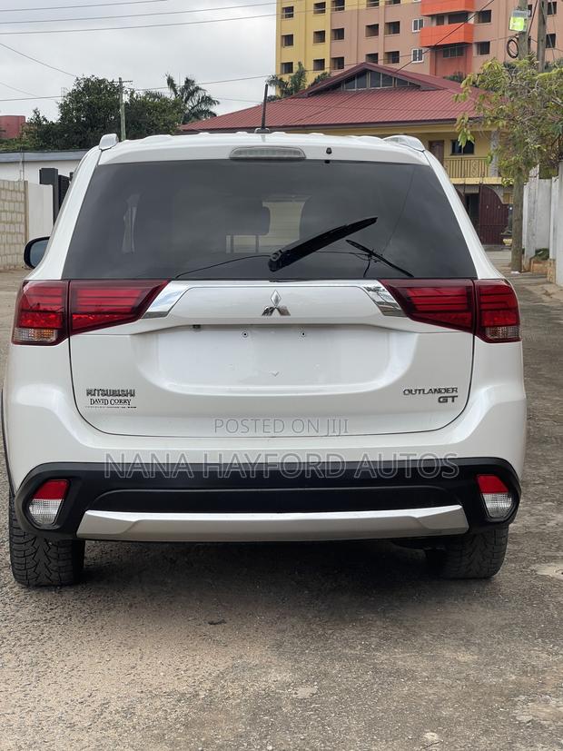 Mitsubishi Outlander Sport 2016 White