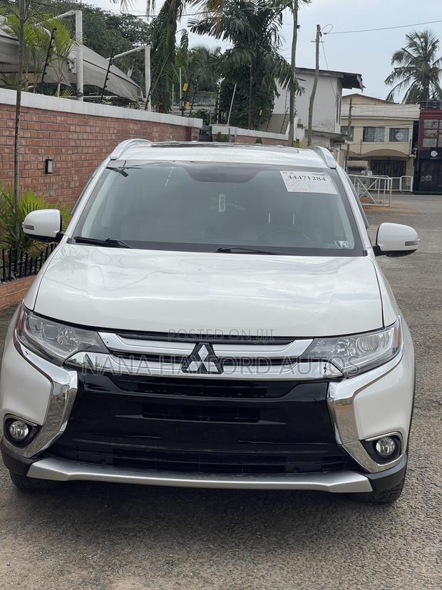 Mitsubishi Outlander Sport 2016 White