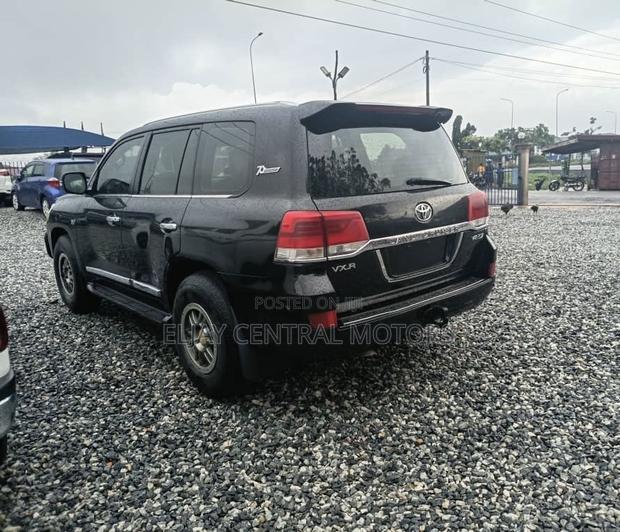 Toyota Land Cruiser 4.5 V8 VXR 2014 Black
