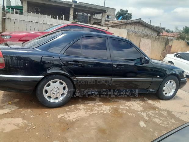 Mercedes-Benz C180 1996 Black
