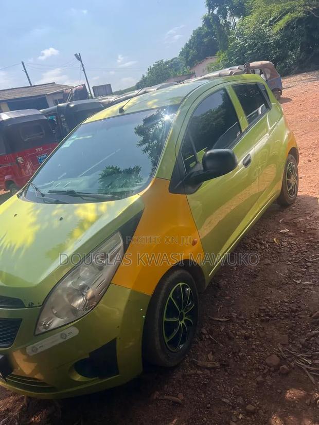 Chevrolet Spark 2011 Green