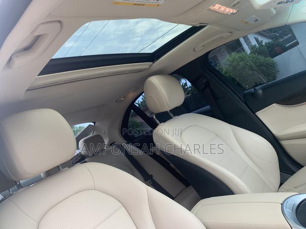 Mercedes-Benz C300 2020 Brown