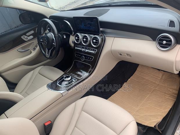 Mercedes-Benz C300 2020 Brown