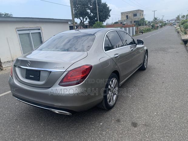 Mercedes-Benz C300 2020 Brown