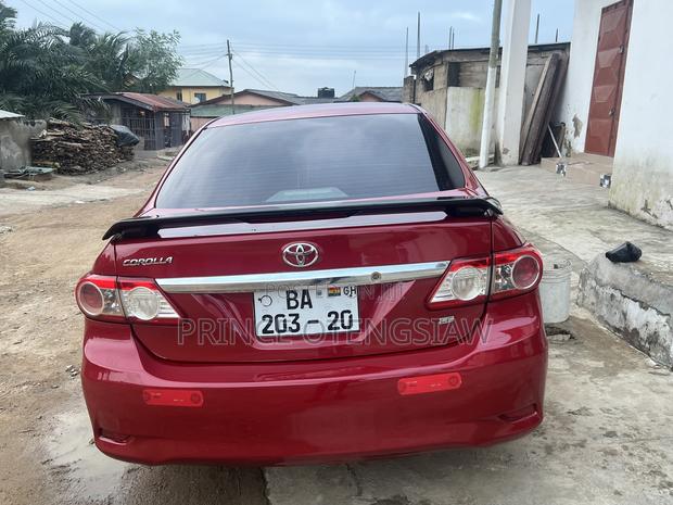 Toyota Corolla LE Special Edition 4dr Sedan (1.8L 4cyl 4A) 2013 Red