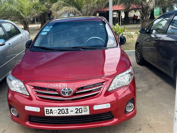 Toyota Corolla LE Special Edition 4dr Sedan (1.8L 4cyl 4A) 2013 Red
