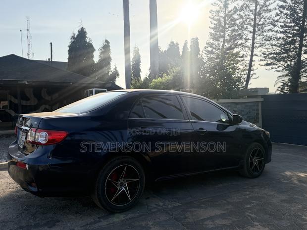 Toyota Corolla L 4-Speed Automatic 2013 Blue