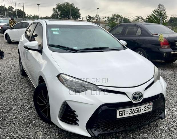Toyota Corolla 2016 White