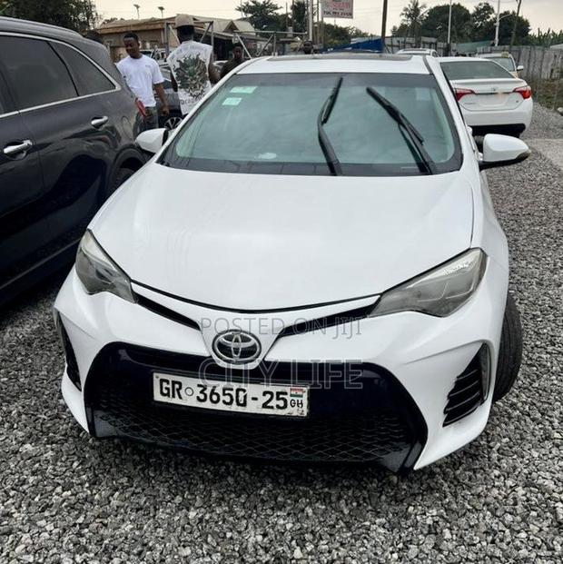 Toyota Corolla 2016 White
