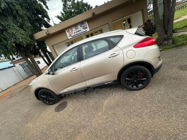 Geely Emgrand EC7 2018 Beige