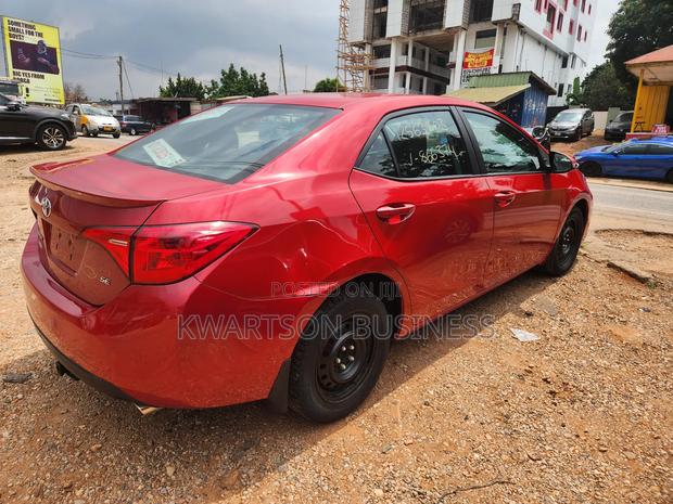 Toyota Corolla SE 4dr Sedan (1.8L 4cyl CVT) 2017 Red