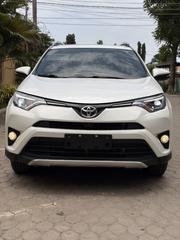 Toyota RAV4 2018 White for sale