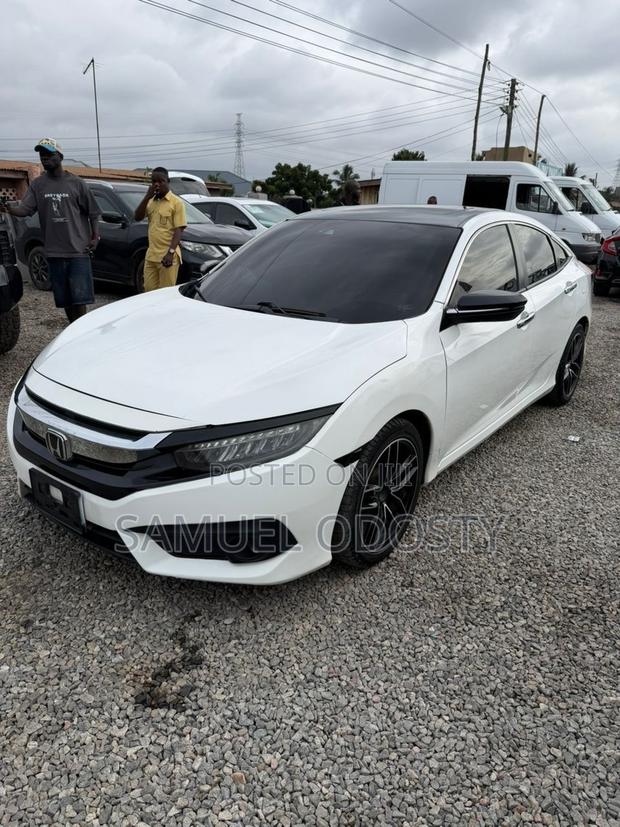 Honda Civic Touring 4dr Sedan (1.5L 4cyl) 2016 White