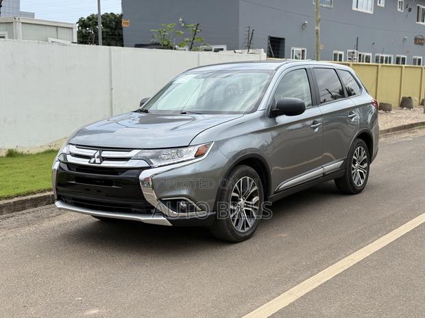 Mitsubishi Outlander ES AWC 2017 Silver