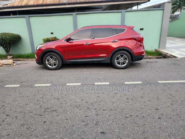 Hyundai Santa Fe 2017 Red