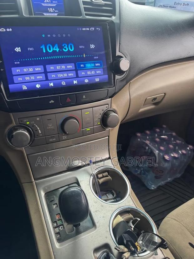 Toyota Highlander 2012 Silver