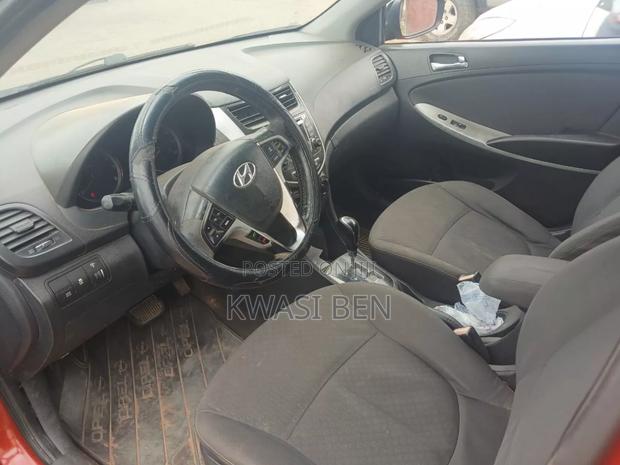 Hyundai Accent 2011 Red