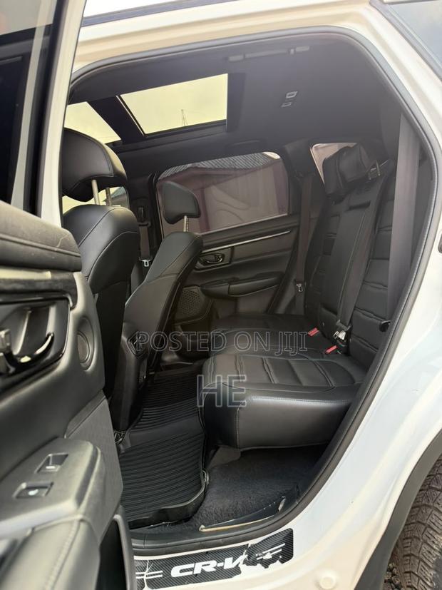 Honda CR-V 2023 White