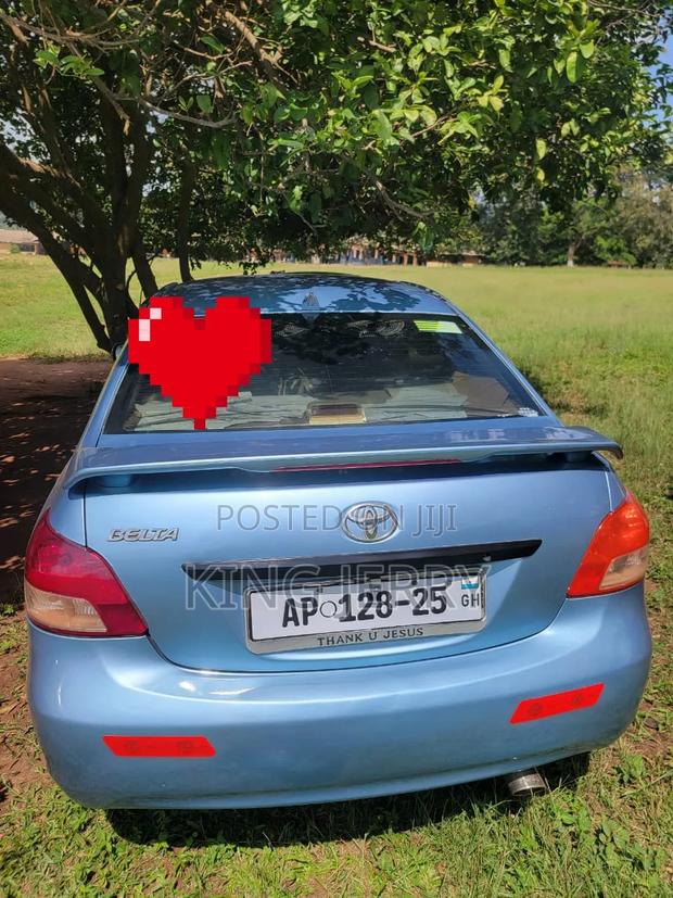 Toyota Belta 2010 Blue