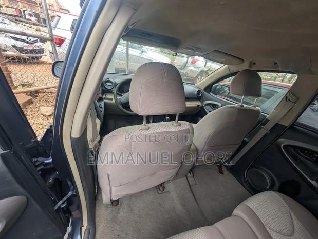 Toyota RAV4 2012 Gray
