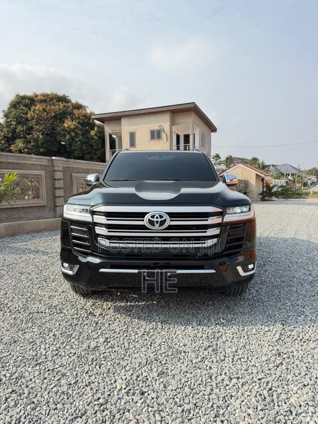 Toyota Land Cruiser 2025 Black