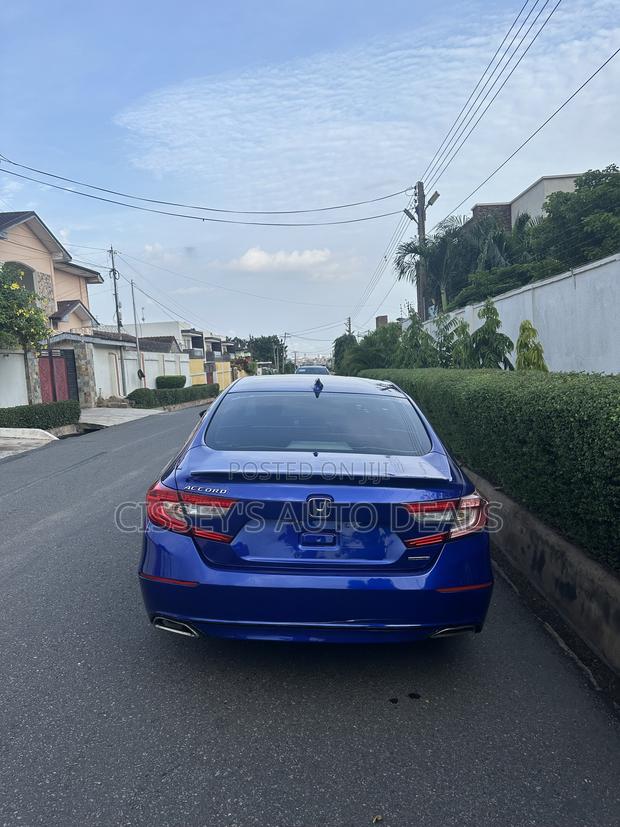 Honda Accord Touring 2018 Blue