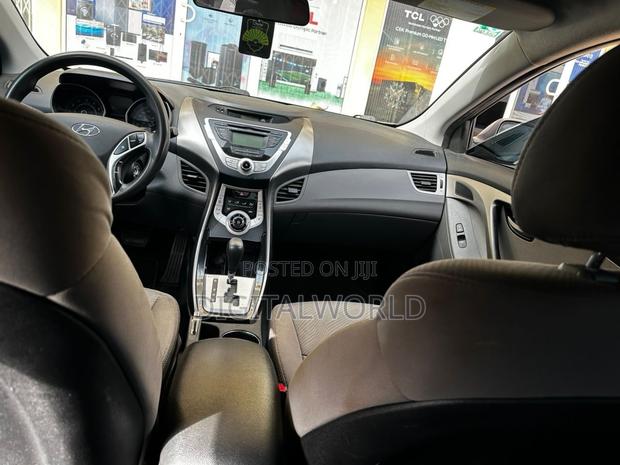 Hyundai Elantra 2013 Gray