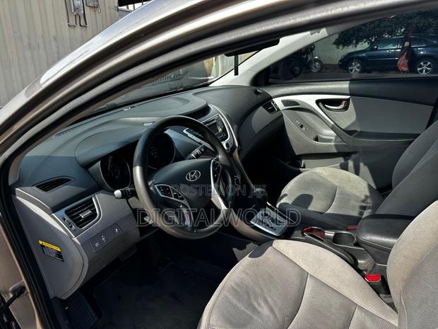 Hyundai Elantra 2013 Gray