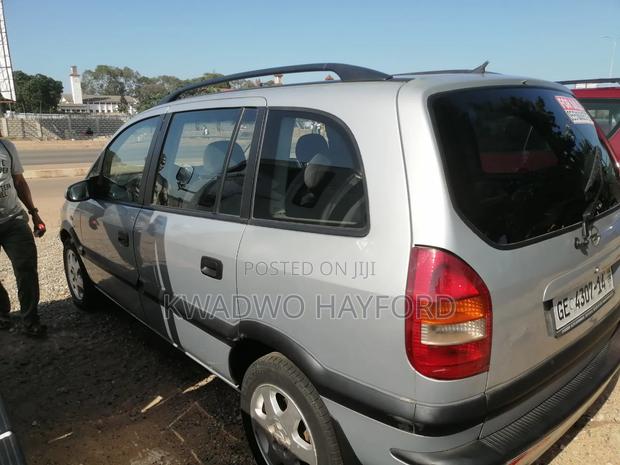 Opel Zafira 2005 Silver