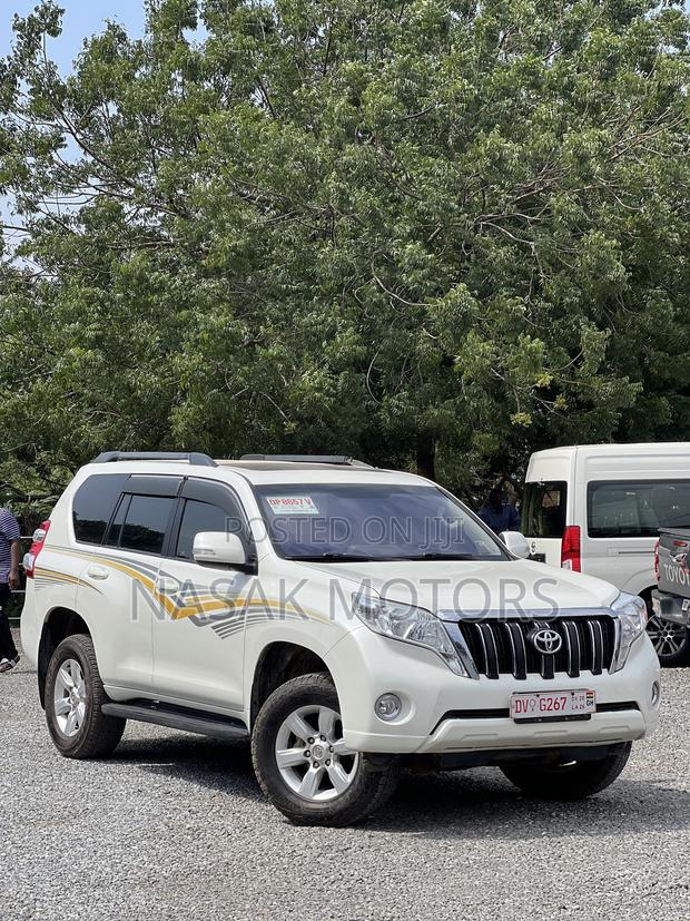 Toyota Land Cruiser Prado 2.7 2017 White