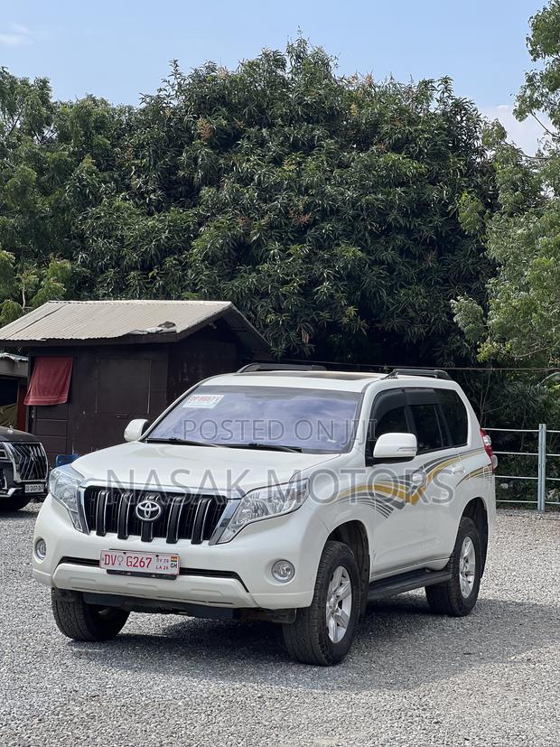 Toyota Land Cruiser Prado 2.7 2017 White
