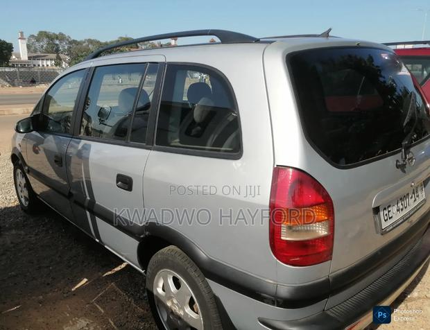 Opel Zafira 2005 Silver