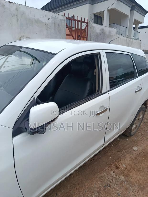 Toyota Matrix 2005 White