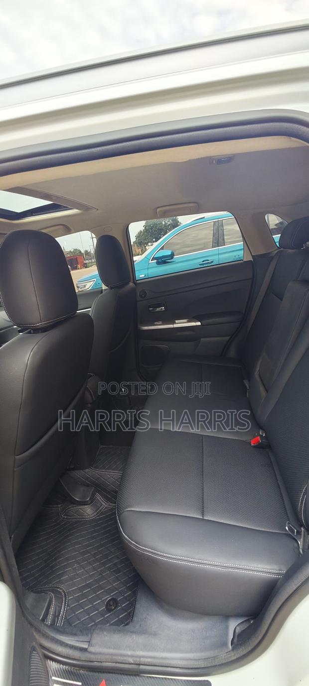 Mitsubishi Outlander Sport 2017 White