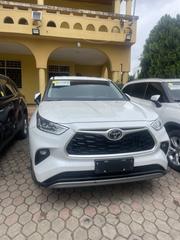 Toyota Highlander XLE AWD 2024 White for sale