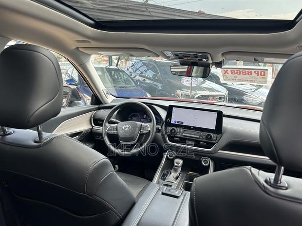Toyota Grand Highlander 2024 Red